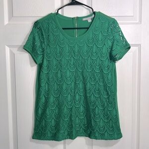Valerie Stevens Womens Green lace front top. Size Medium.